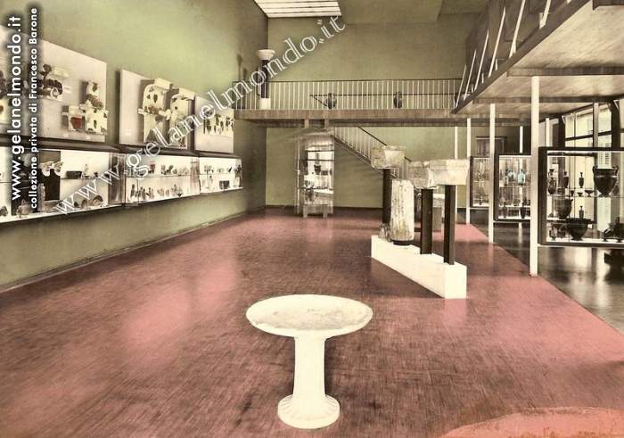 museo - ingresso -   anni 60