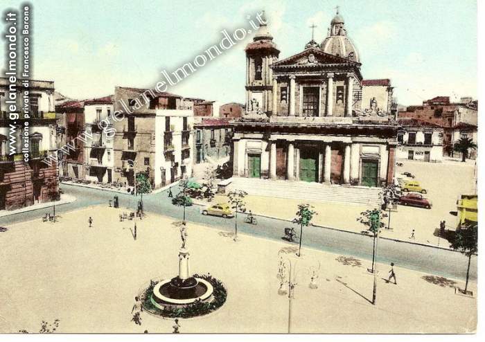 piazza duomo -  anni 50