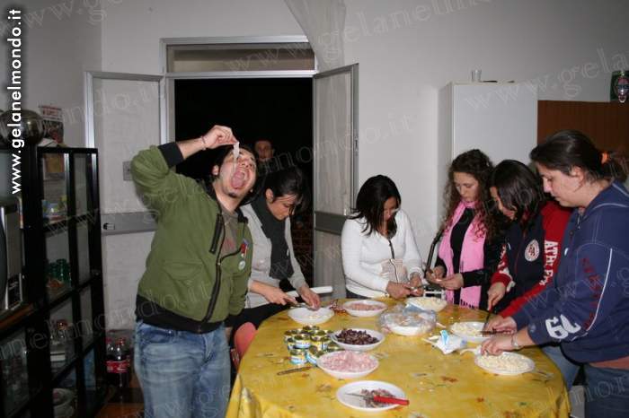 chi lavora e chi mangia