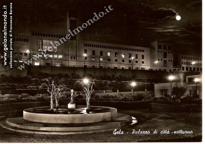 palazzo di città - notturno - anni 50